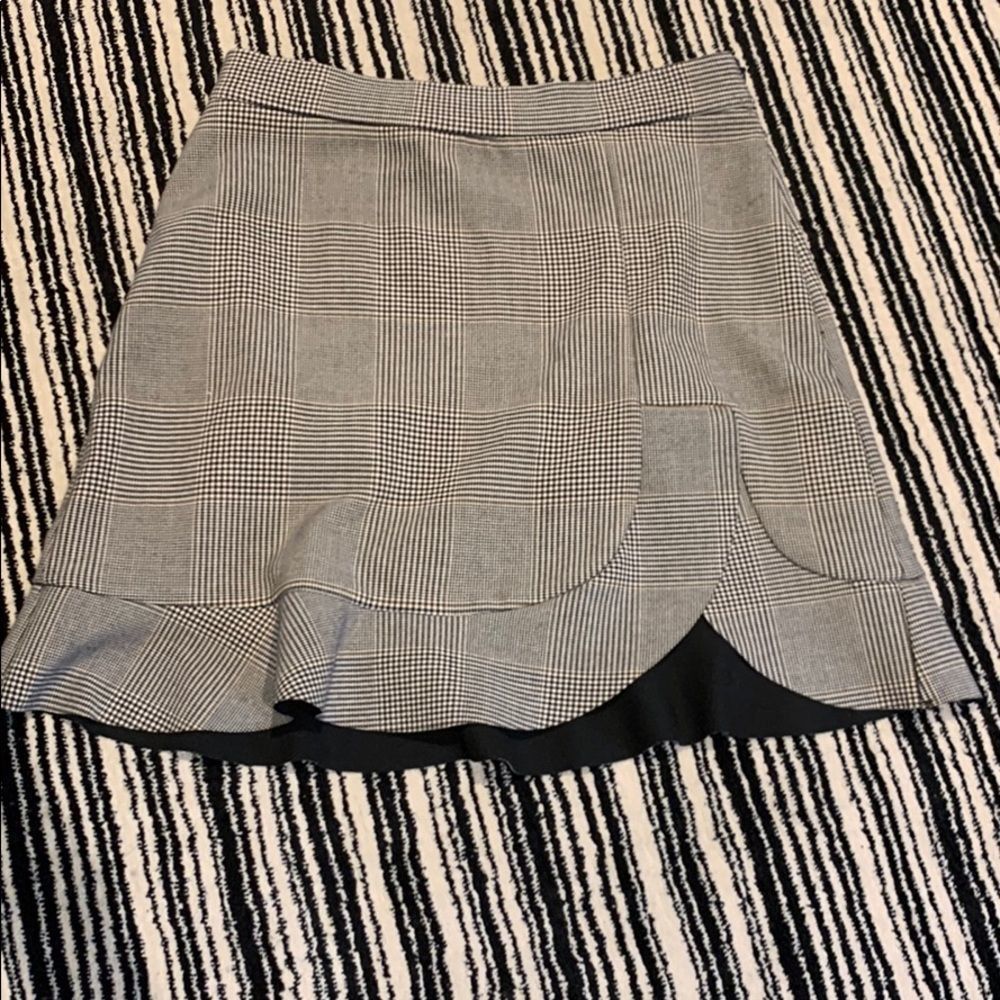 Zara  Plaid Ruffle Skirt - Medium